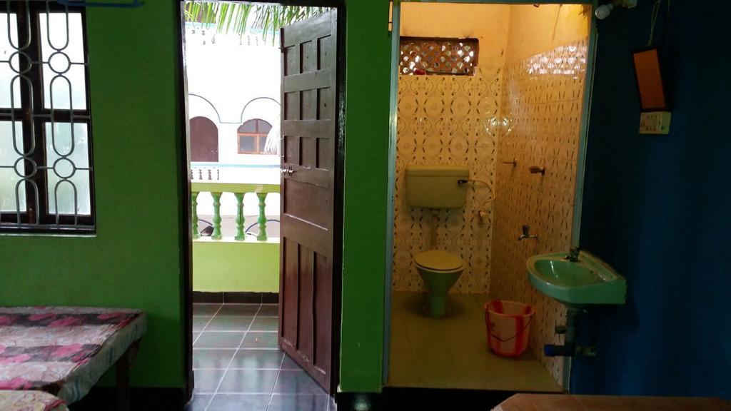 Savitri Guest House 阿姆波尔 客房 照片