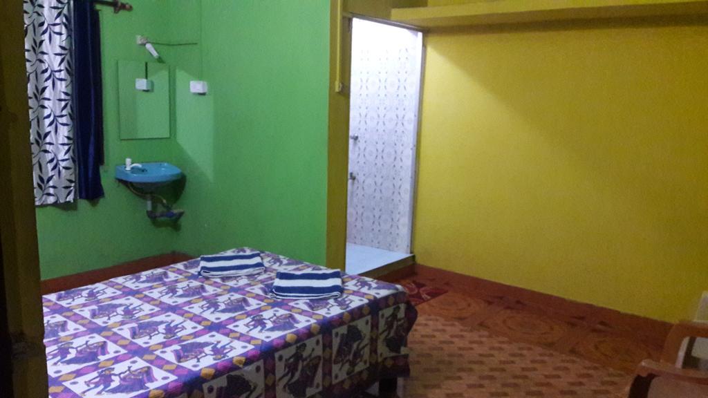 Savitri Guest House 阿姆波尔 外观 照片