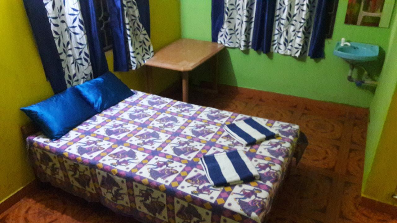 Savitri Guest House 阿姆波尔 外观 照片