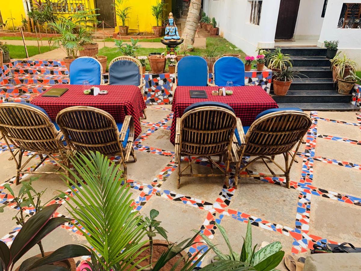 Savitri Guest House 阿姆波尔 外观 照片